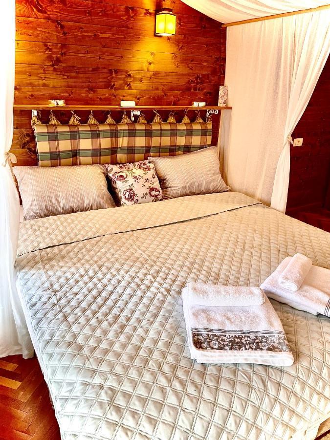 Apartament Rustic In Centrul Istoric Apartment Брашов Екстериор снимка
